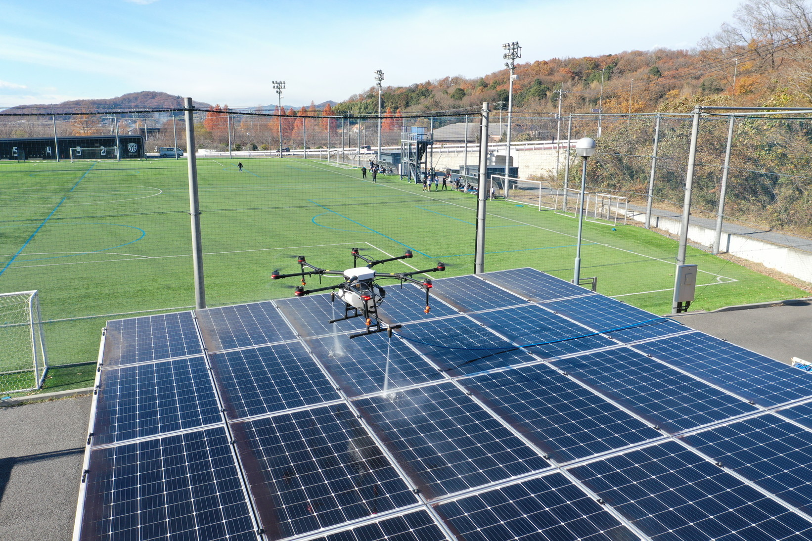 栃木シティ様 太陽光発電所パネル洗浄動画